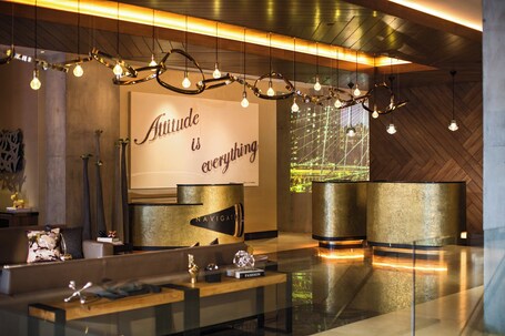 Renaissance New York Midtown Hotel - Image 9