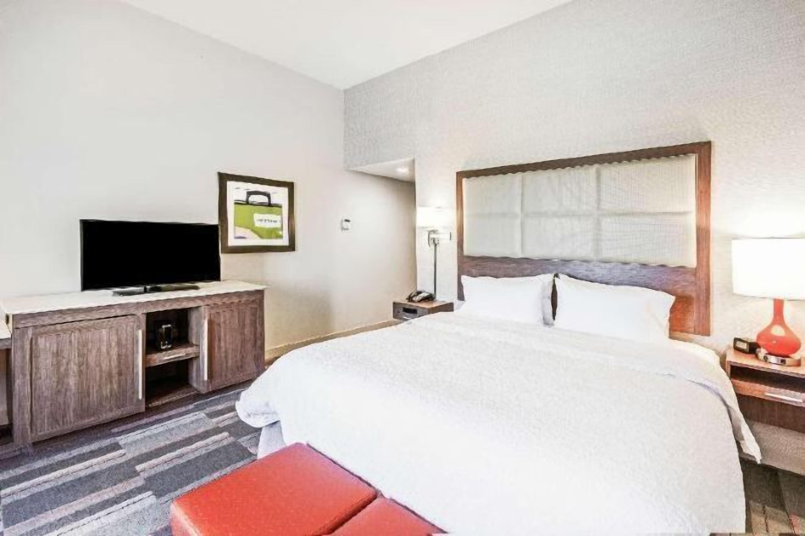 In-room safe, soundproofing, iron/ironing board, cribs/infant beds