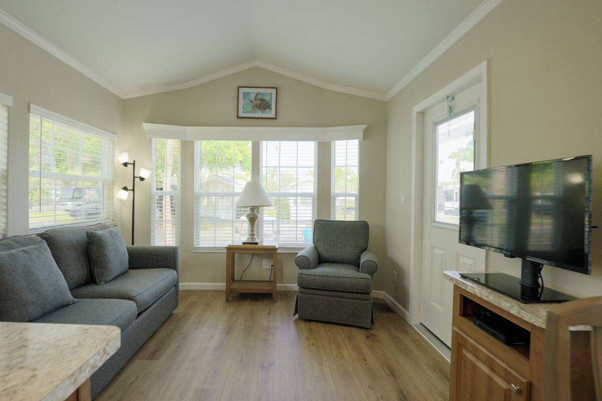 Deluxe Cabin, 1 Queen Bed with Sofa bed, Patio | Premium bedding, iron/ironing board (on request), free WiFi, bed sheets