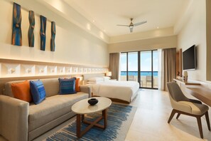 Ocean Front Pyramid Suite (with Sofa Bed)