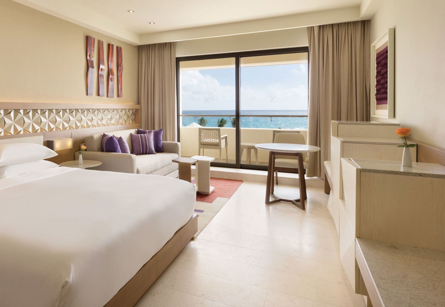 Premium bedding, free minibar, in-room safe, blackout drapes