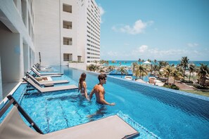 View from property - Hyatt Ziva Cancun All Inclusive (Cancun)