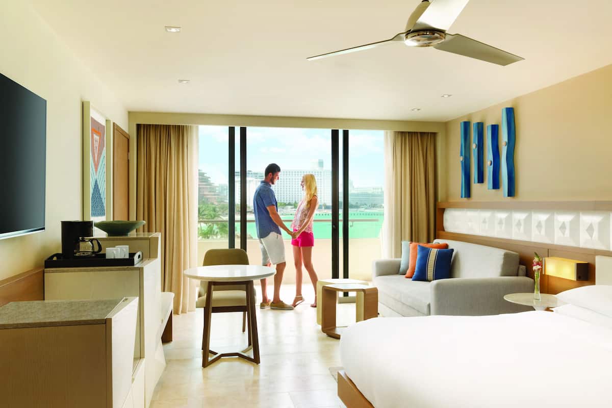 Habitació, 1 llit de matrimoni gran i sofà llit, vistes a l'oceà | Roba de llit d'alta qualitat i minibar gratuït 