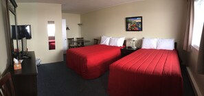 Desk, iron/ironing board, free WiFi - Motel Sainte-Flavie (Sainte-Flavie)