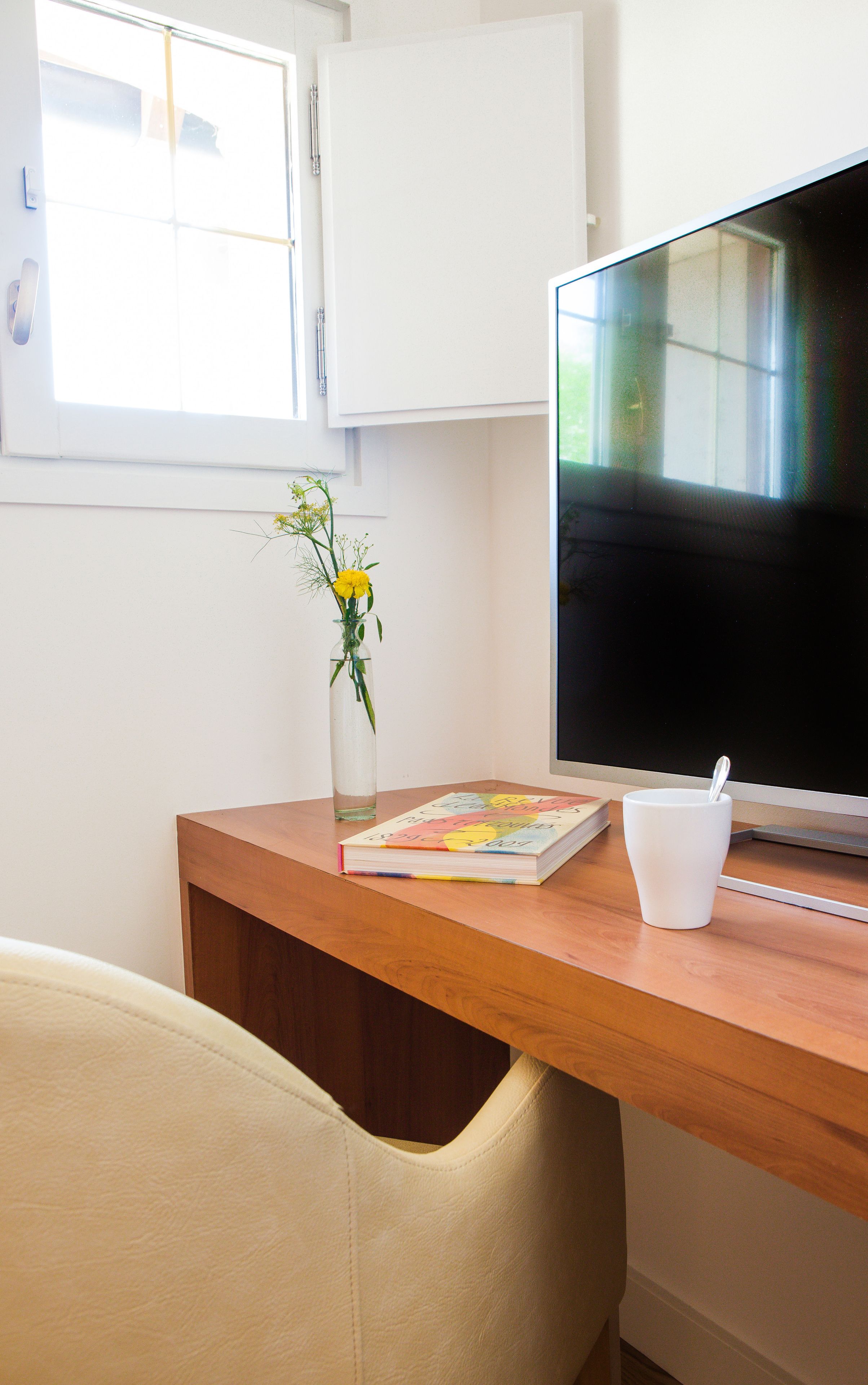 comfort double room, 1 bedroom | television