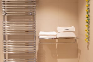 Comfort Double Room, 1 Bedroom | Bathroom