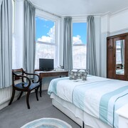 The Ravensbourne Hotel