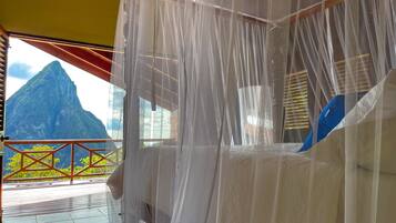 4 bedrooms, individually decorated, individually furnished, desk