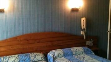 Zweibettzimmer, eigenes Bad