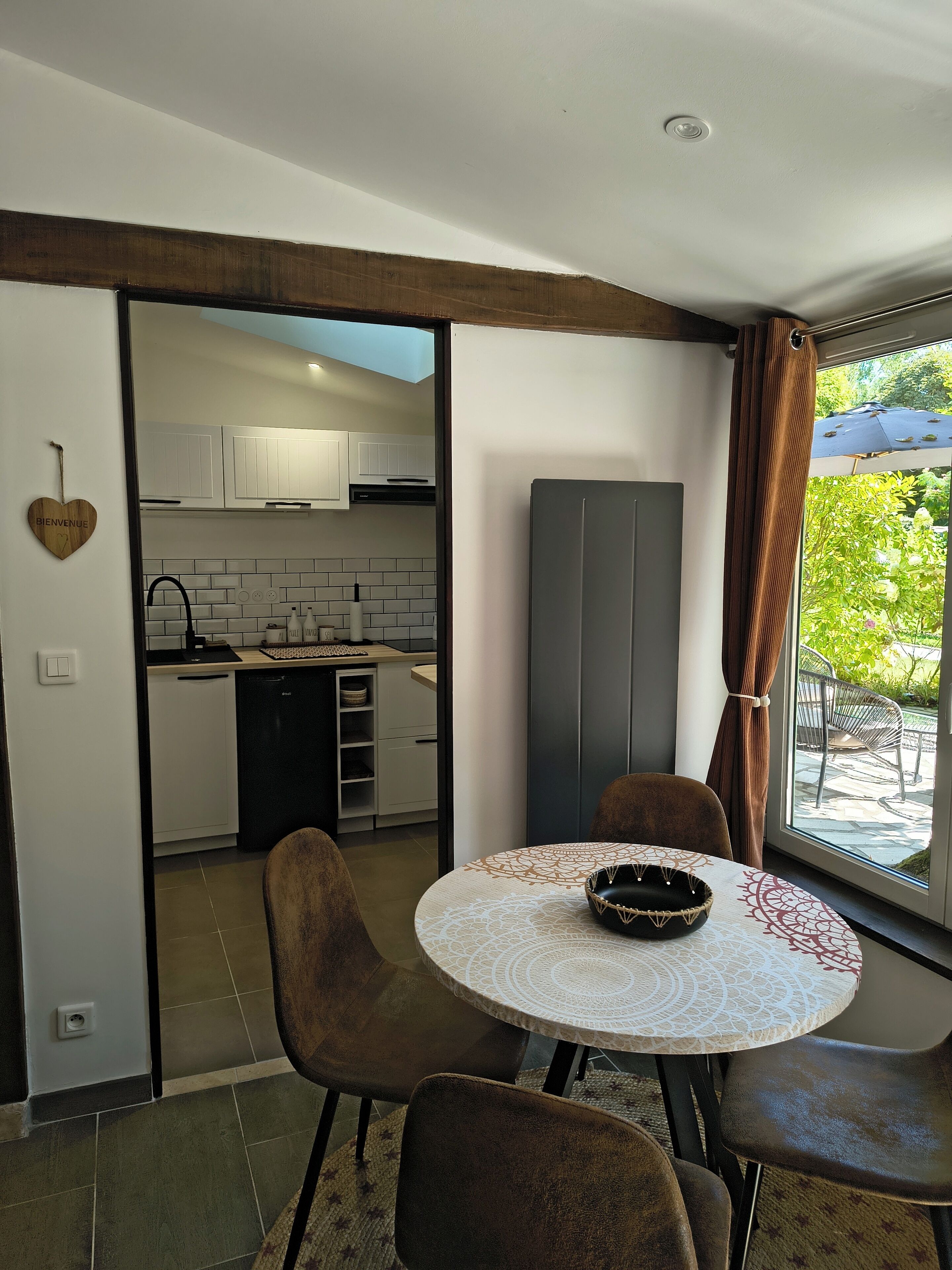Superior Cottage | Private kitchen | Fridge, microwave, stovetop, espresso maker