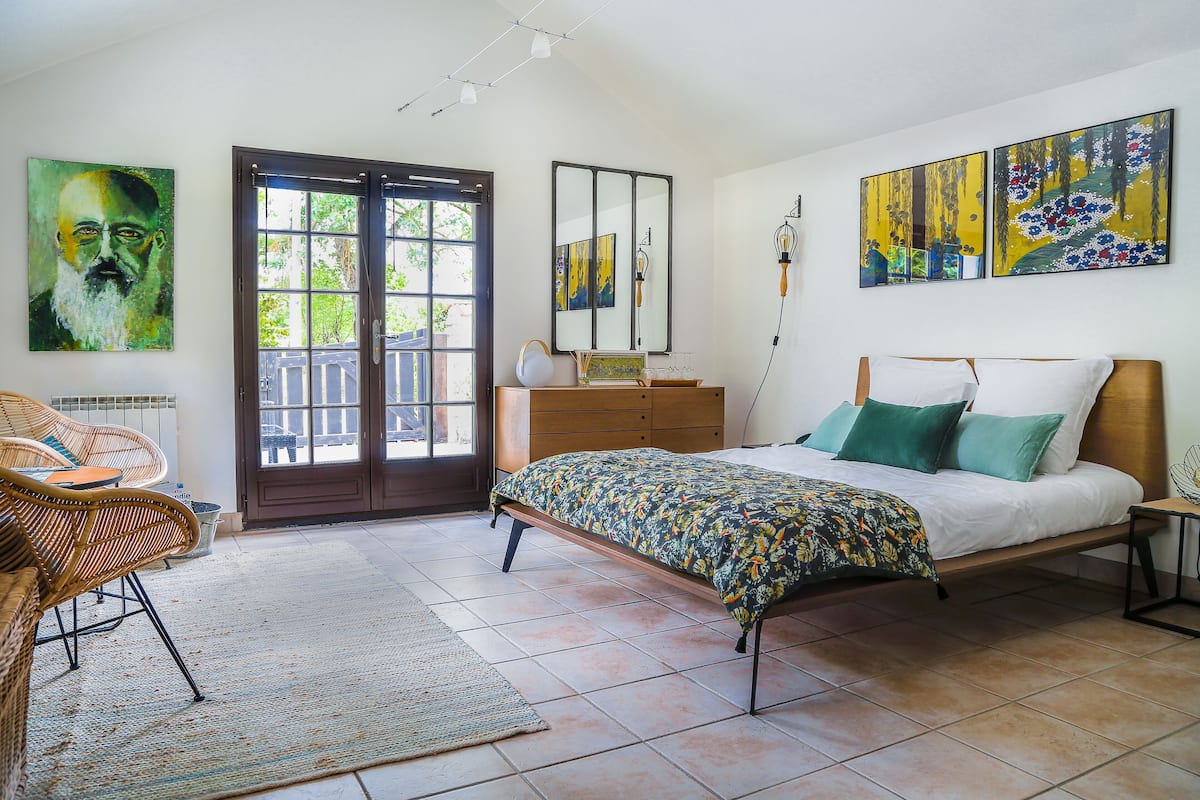 Premium Cottage | 2 bedrooms, premium bedding, memory-foam beds, minibar