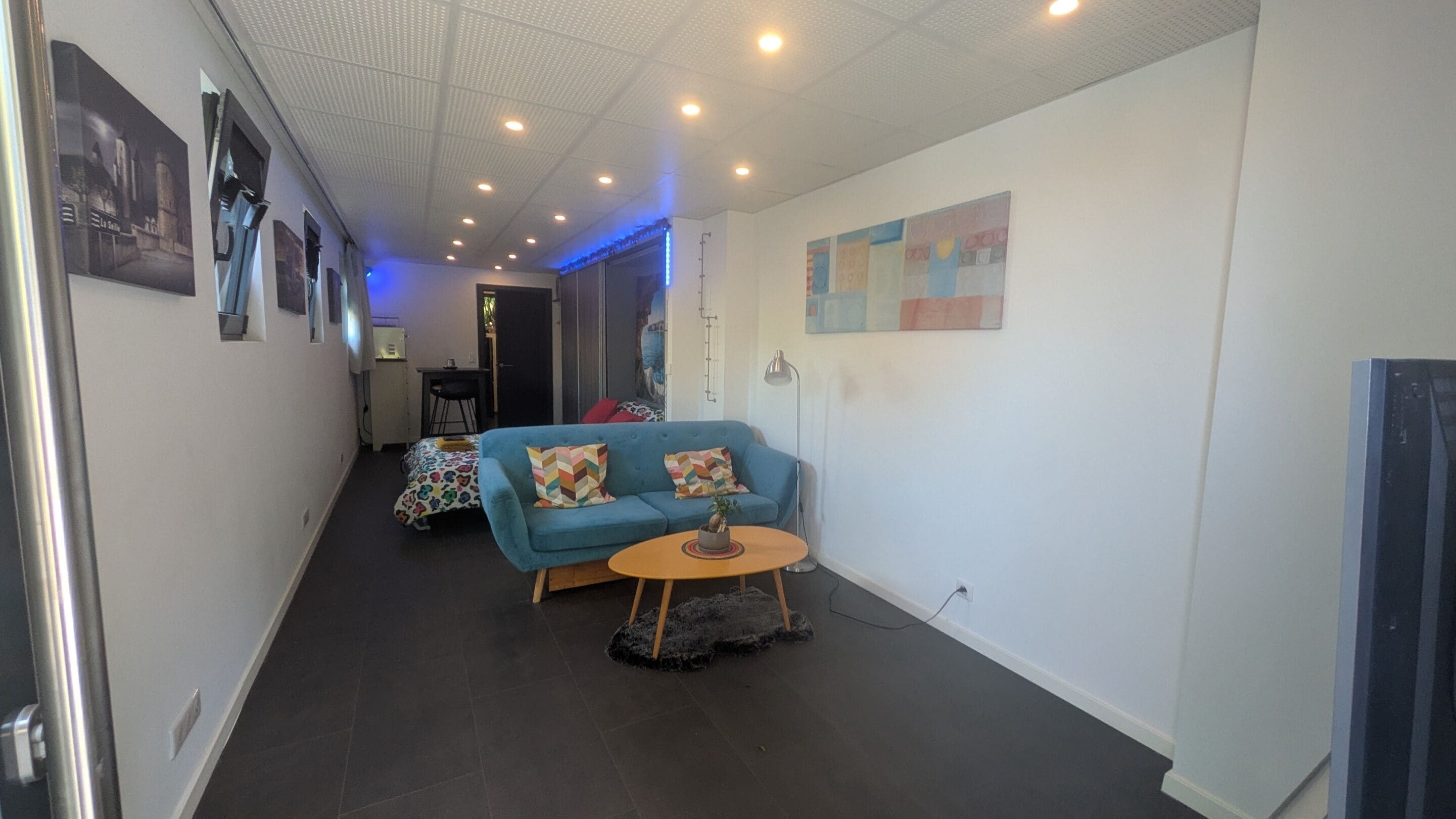 Studio Ville, salle de bain attenante, vue sur le jardin (Meublé 3*)