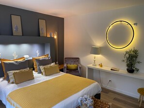 Deluxe Double Room, Private Bathroom