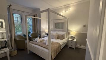 Superior Double Room, Ensuite, River View | 1 bedroom, individually decorated, individually furnished