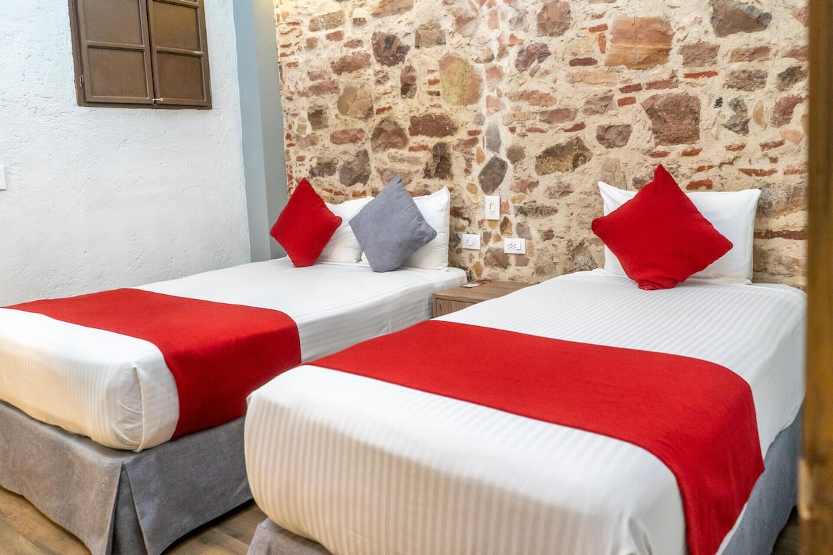 In-room safe, desk, iron/ironing board (on request), WiFi (free)