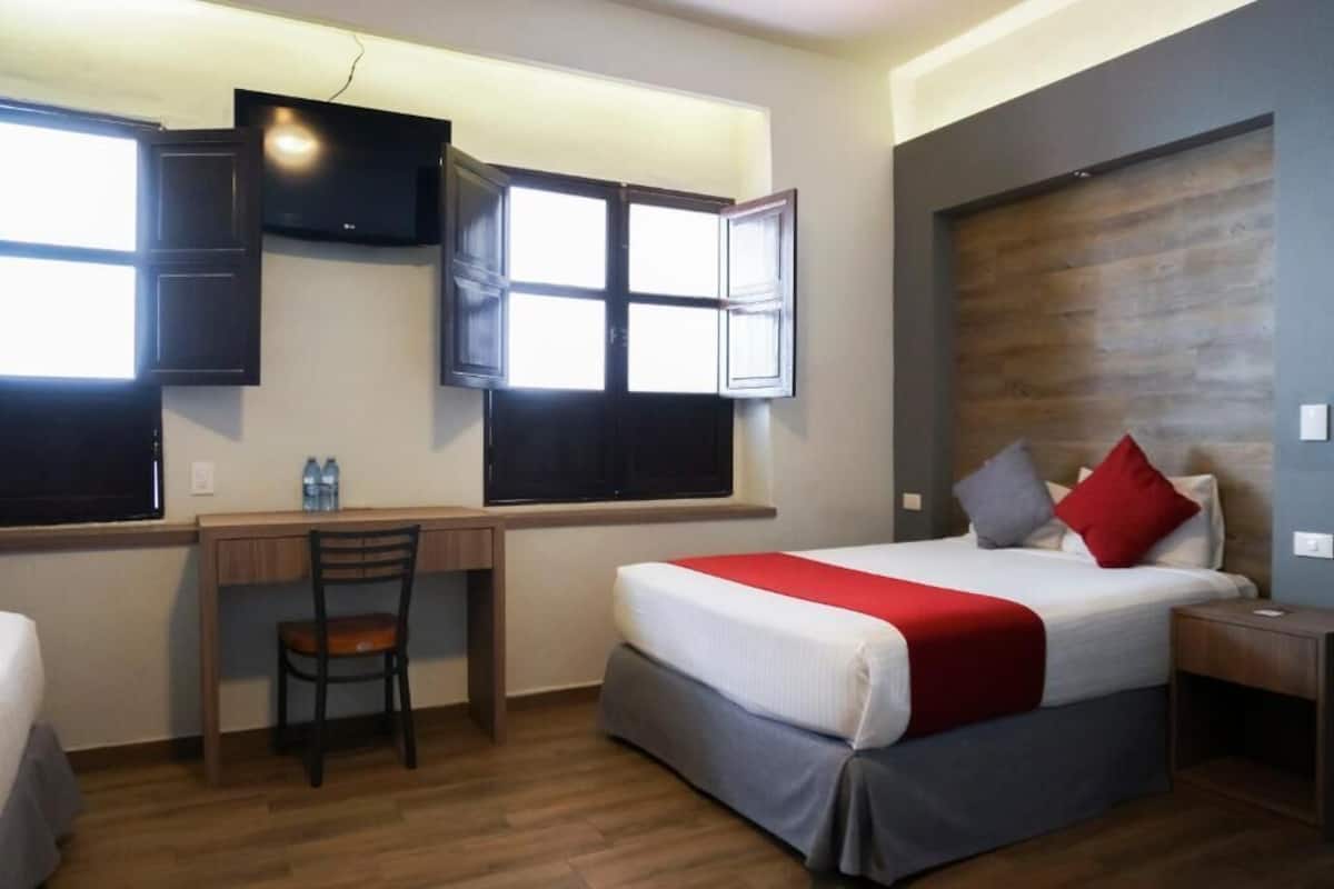 In-room safe, desk, iron/ironing board (on request), WiFi (free)