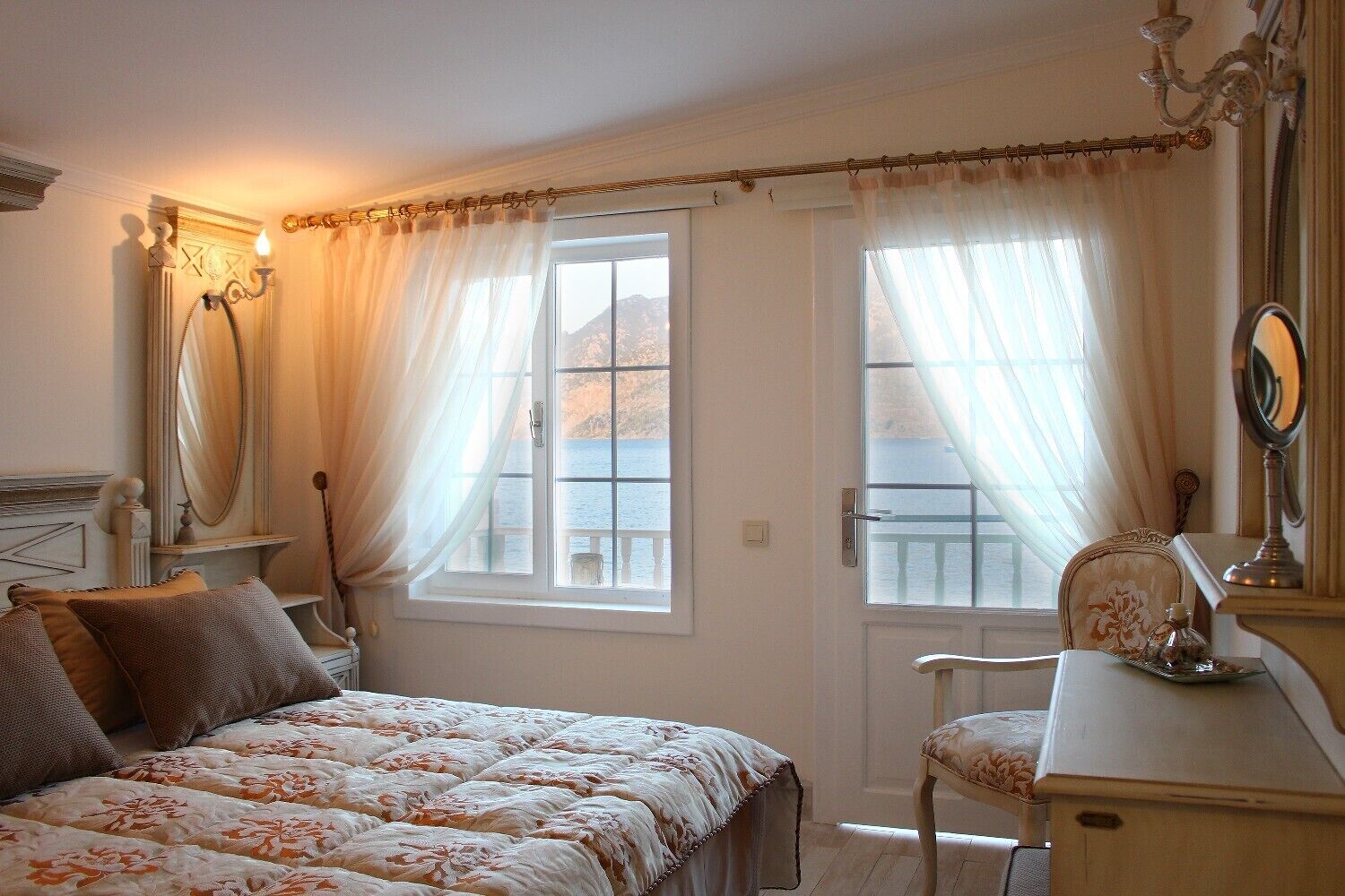 double room, sea view | minibar, in-room safe, laptop workspace, free cots/infant beds