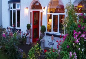 Exterior - Inishmore House (Galway)