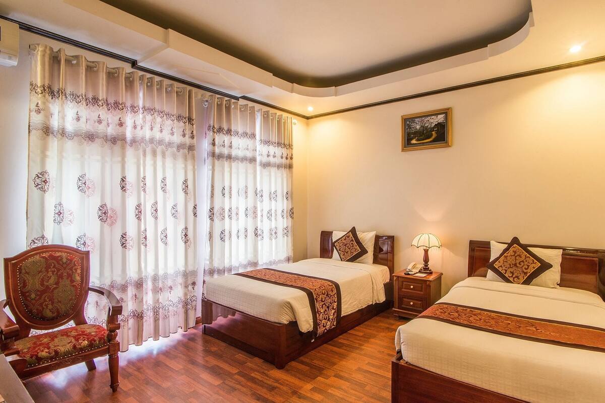 Minibar, desk, free WiFi