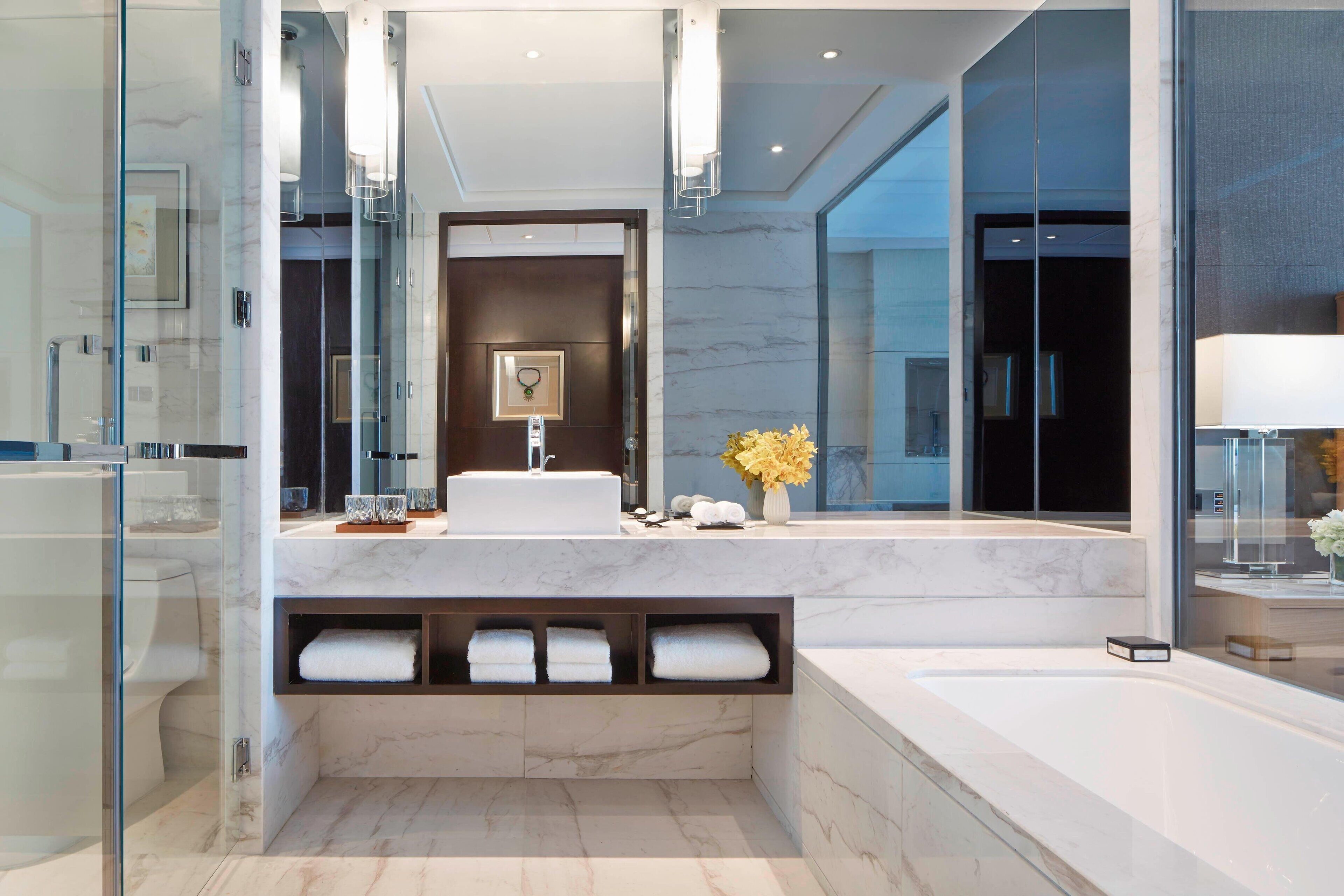 room, 1 king bed, non smoking, city view | bathroom | separate bathtub and shower, deep-soaking bathtub, free toiletries