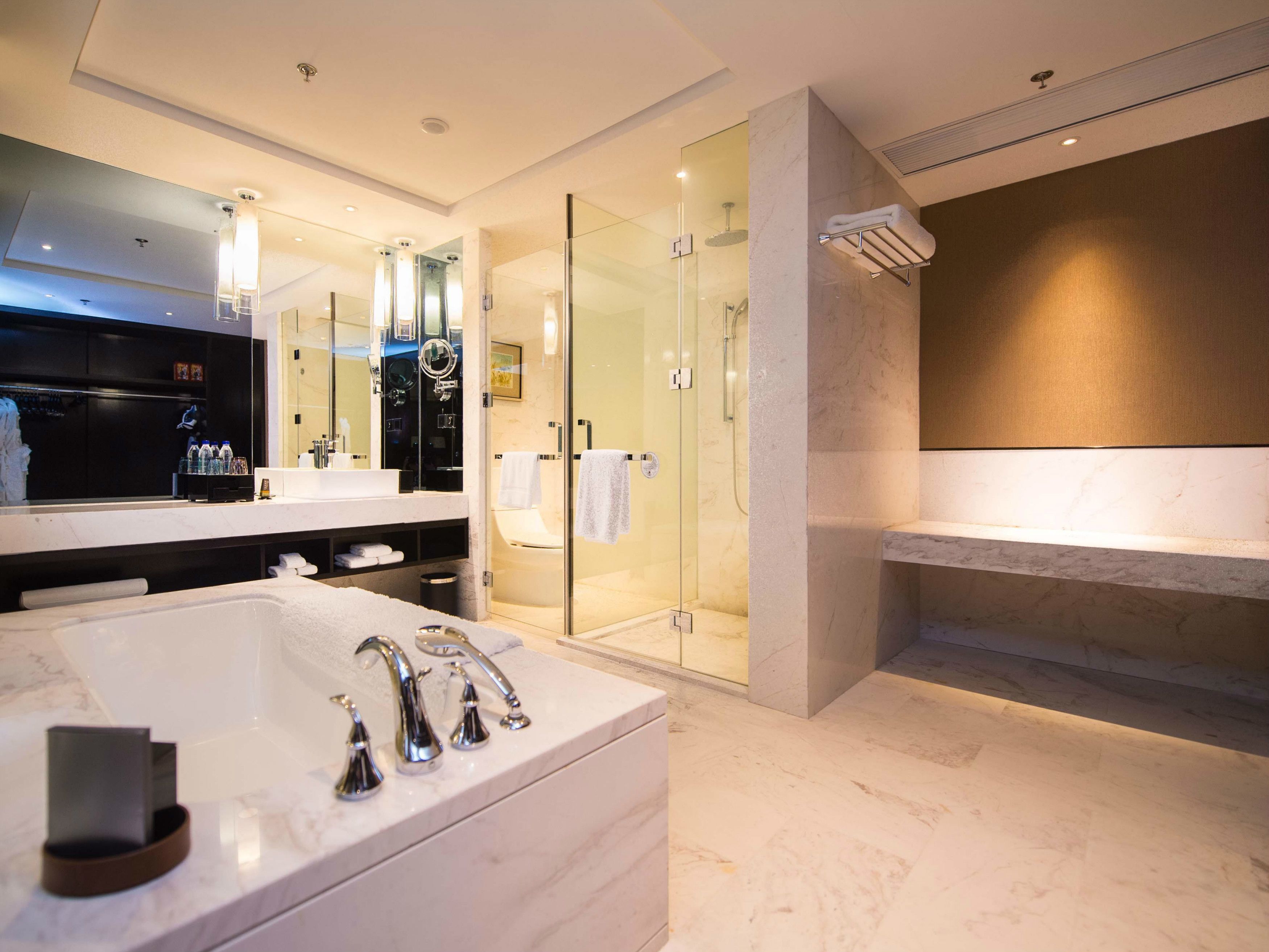 executive suite, 1 bedroom, city view, executive level | bathroom | separate bathtub and shower, deep-soaking bathtub, free toiletries