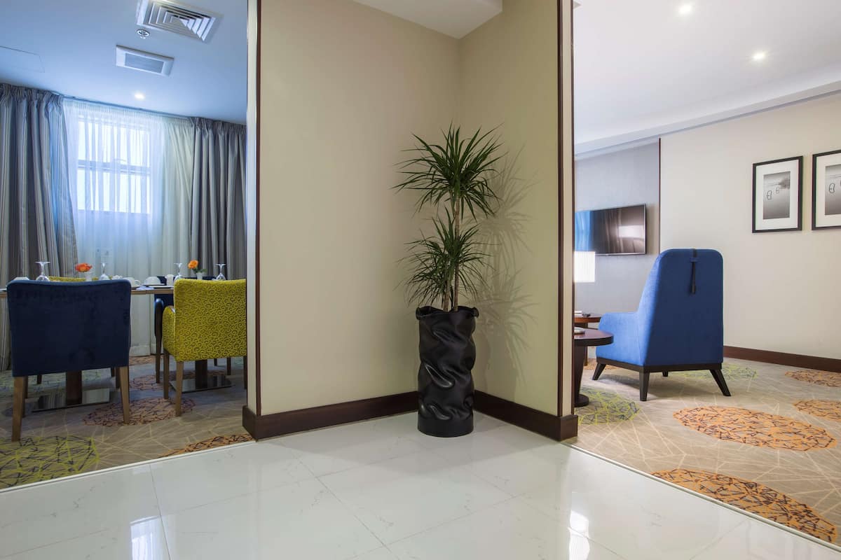 1 bedroom, free minibar, in-room safe, desk