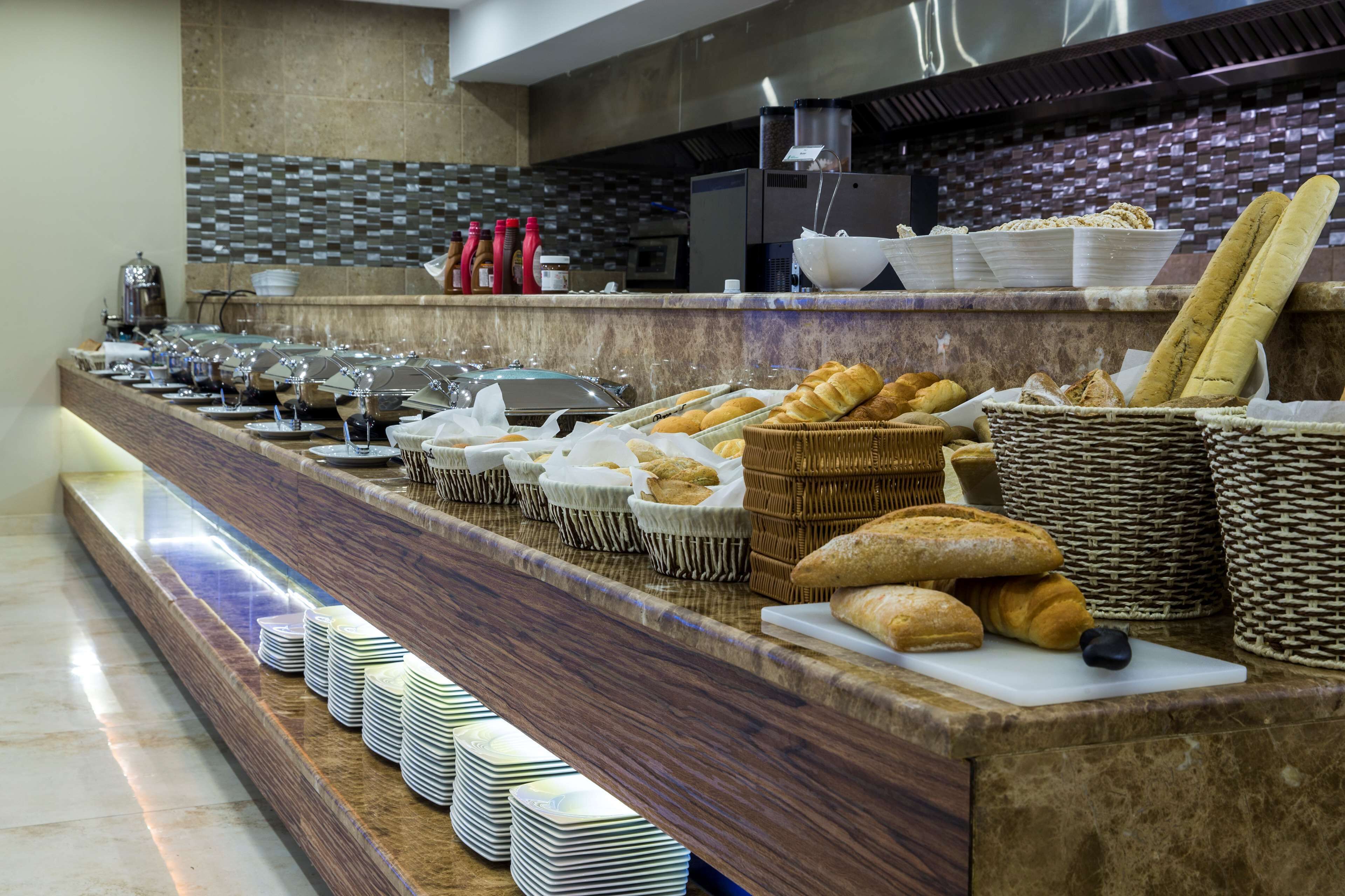 daily buffet breakfast (sar 85 per person)