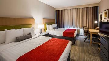 Premium bedding, in-room safe, desk, laptop workspace