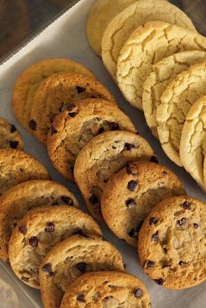 A tray of cookies. - Garner Hotel Houston Westheimer by IHG (Houston)