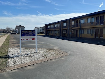 Scottish Inns & Suites Eau Claire