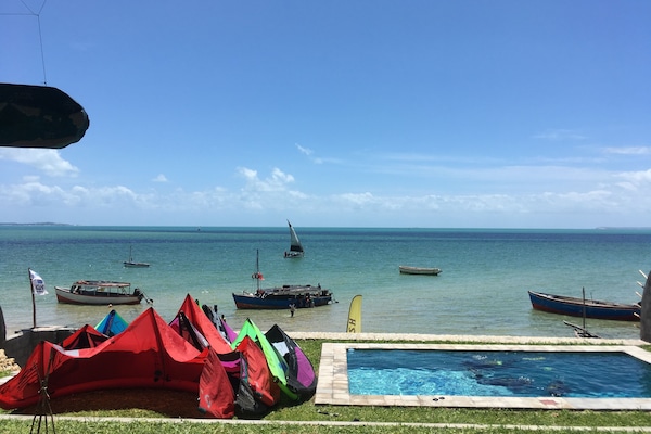 Surfing/boogie boarding