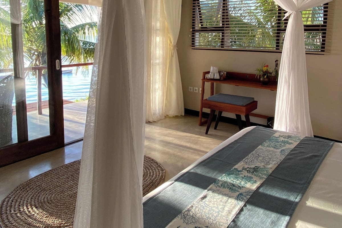 Honeymoon Room