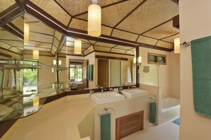 Bungalow, Beachfront | Bathroom