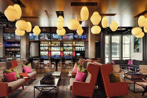 Bar (on property) - Aloft by Marriott Louisville Downtown (Louisville)