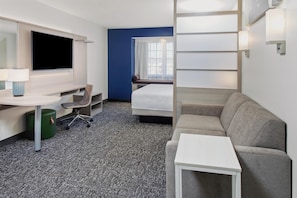 Studio, 1 Queen Bed