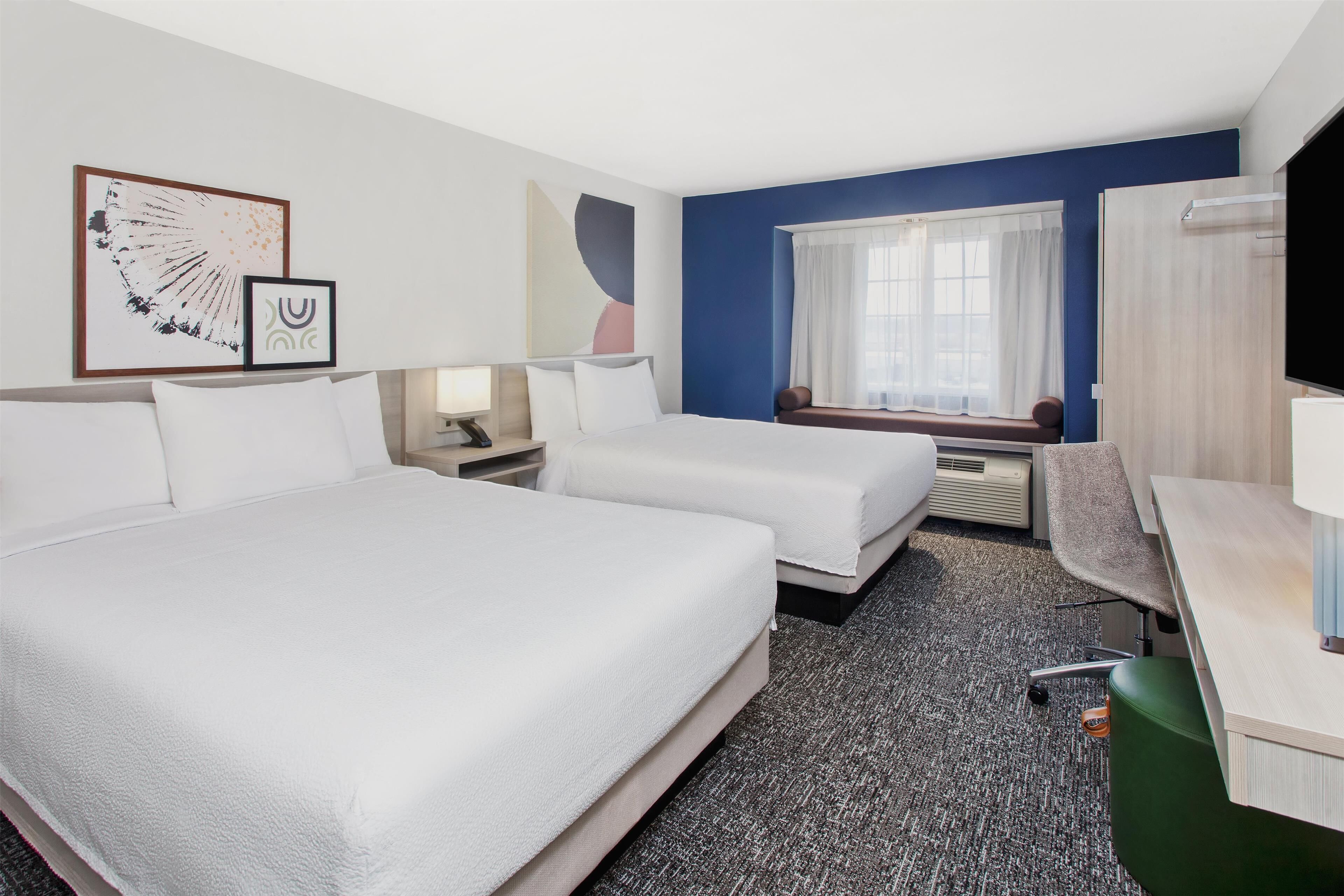 hypo-allergenic bedding, in-room safe, desk, laptop workspace