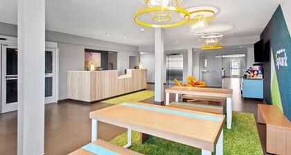 Spark by Hilton Rochester South