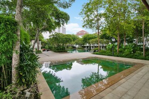 3 outdoor pools - Home Suites by Marina (George Town)