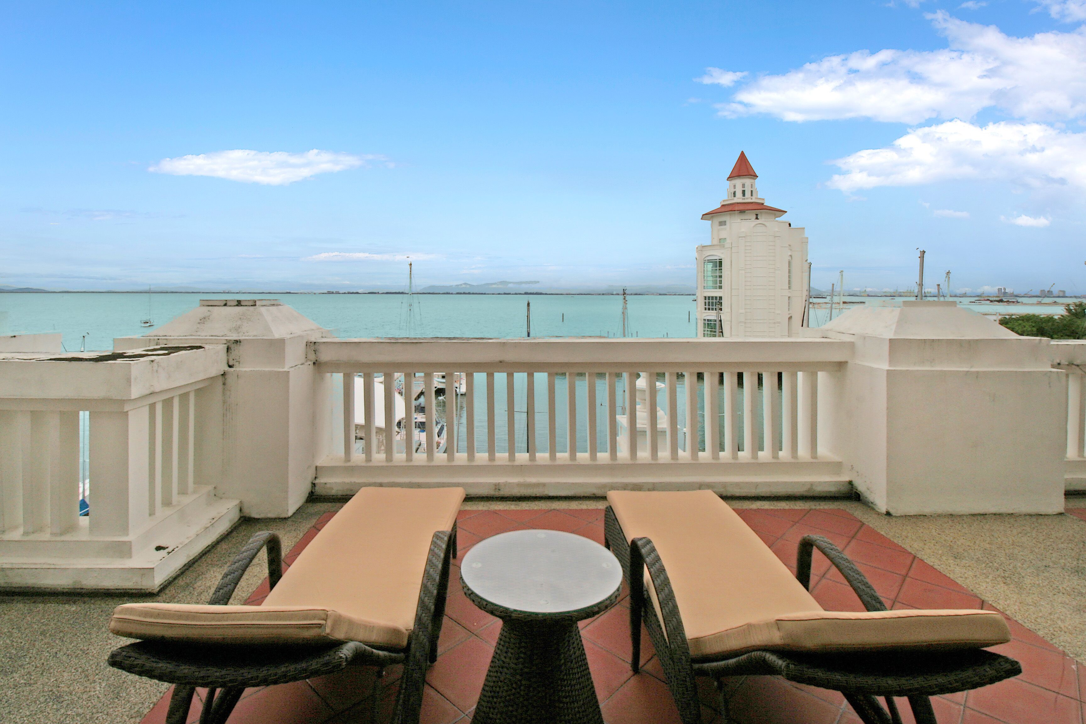 family apartment, 2 bedrooms, kitchen, sea view | 1 bedroom, individually decorated, individually furnished