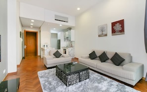 Living area - Home Suites by Marina (George Town)