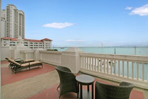 Apartemen Keluarga, 2 kamar tidur, dapur, pemandangan laut | 1 kamar tidur dan didekorasi berbeda-beda