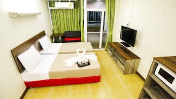 Standard Room | Desk, rollaway beds, free WiFi