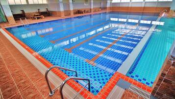 Una piscina techada