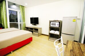 Habitación estándar | Escritorio, camas extra y wifi gratis 