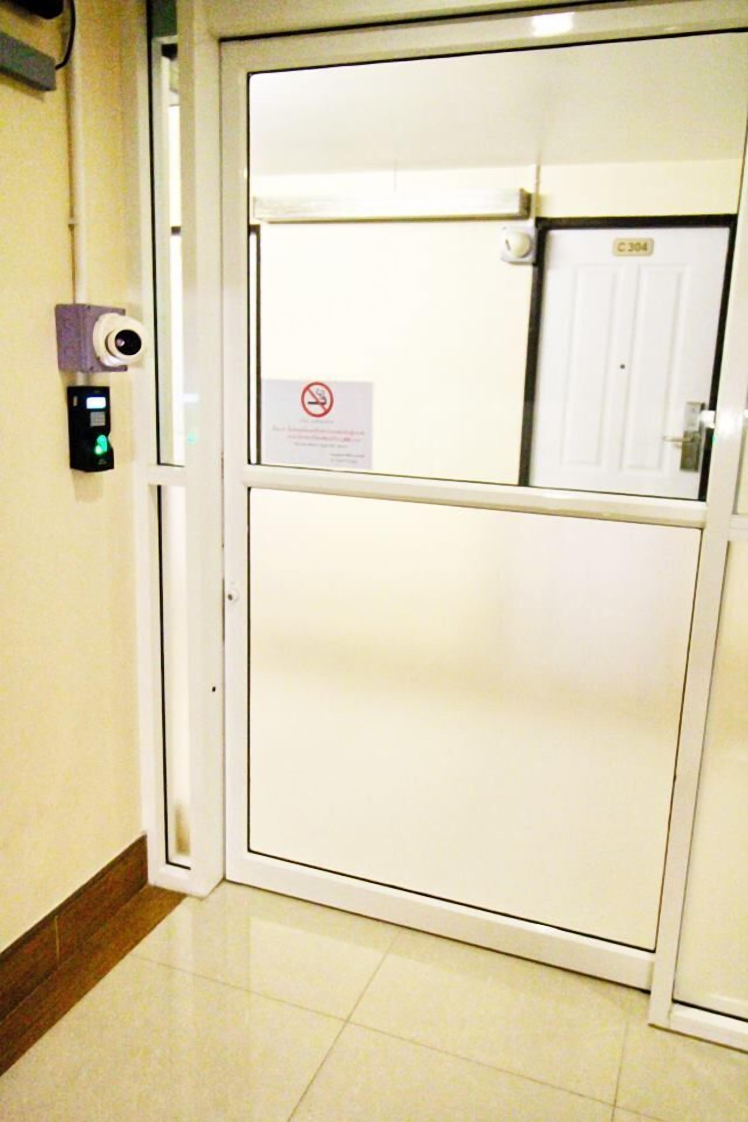 standard room | desk, rollaway beds, free wifi