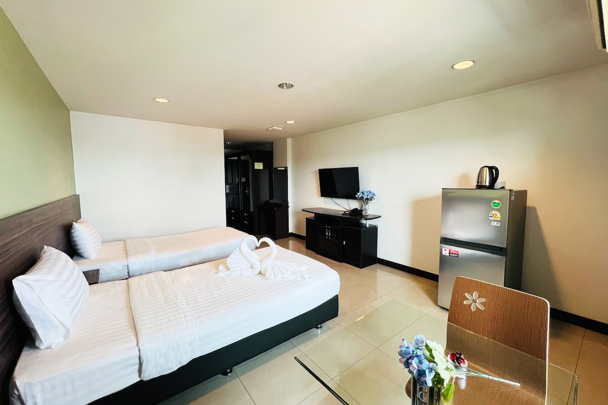 Chambre Double « Premier » pour 1 personne, 2 lits une place