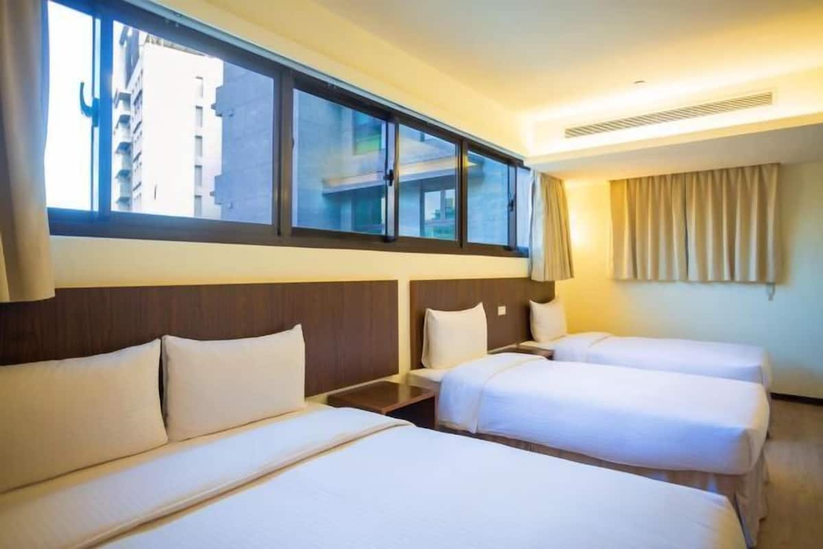 In-room safe, desk, free WiFi, bed sheets