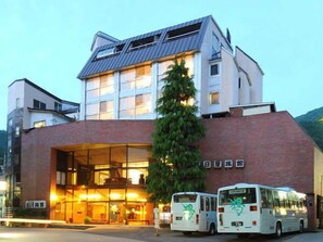 Exterior - Asahiya Ryokan (Nozawaonsen)