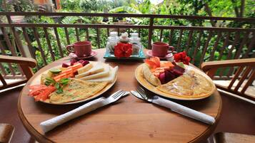 Daily continental breakfast (IDR 45000 per person)