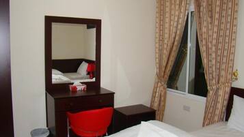 Premium bedding, down duvets, minibar, desk
